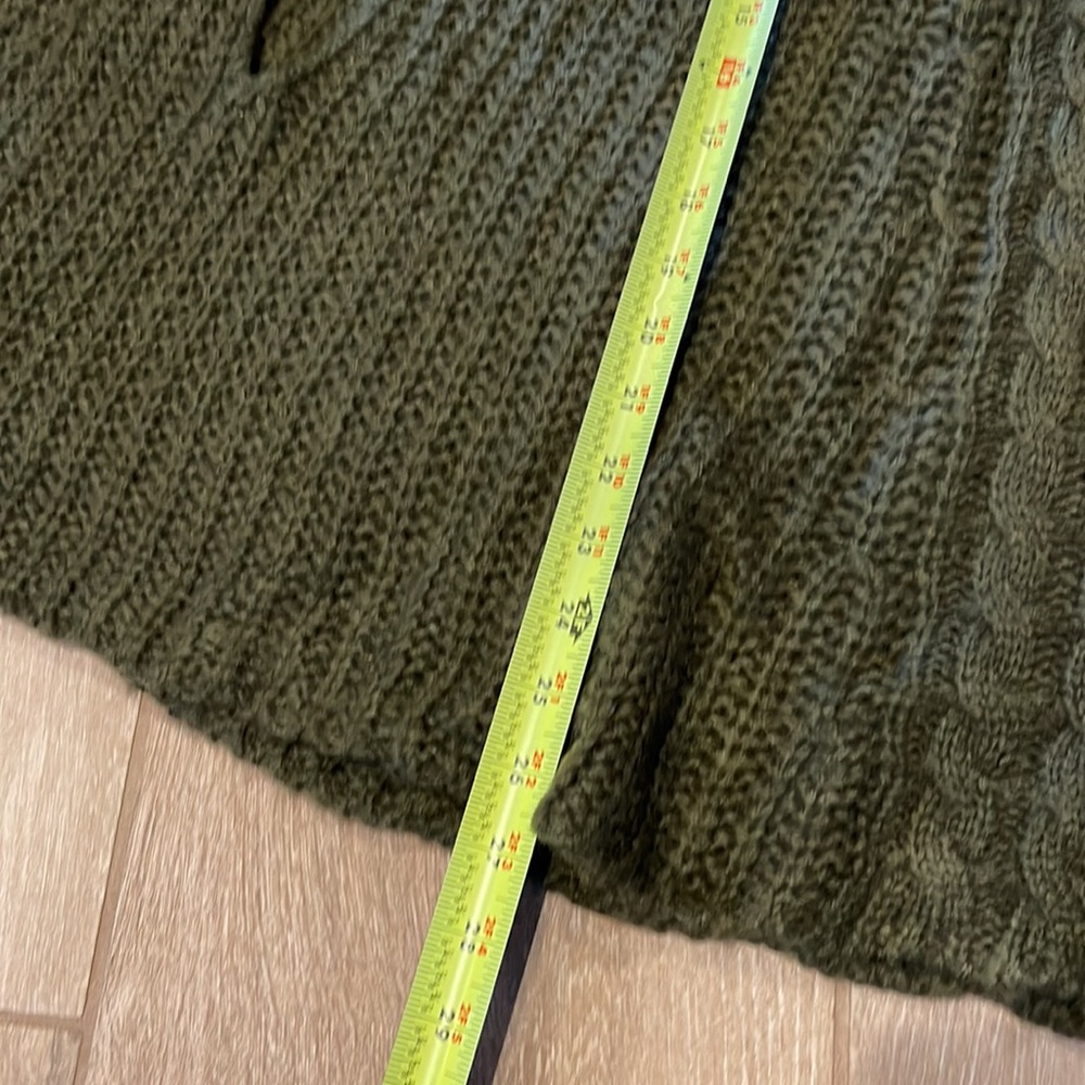 Debut Olive Green Poncho SMALL/MEDUIM FIT - Picture 3 of 8